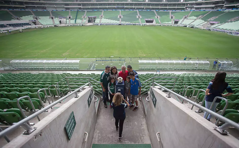 Futebol também é Turismo.